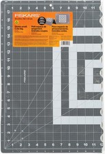 Fiskars Self-Healing Folding Cutting Mat 18"X24"- - 18390001