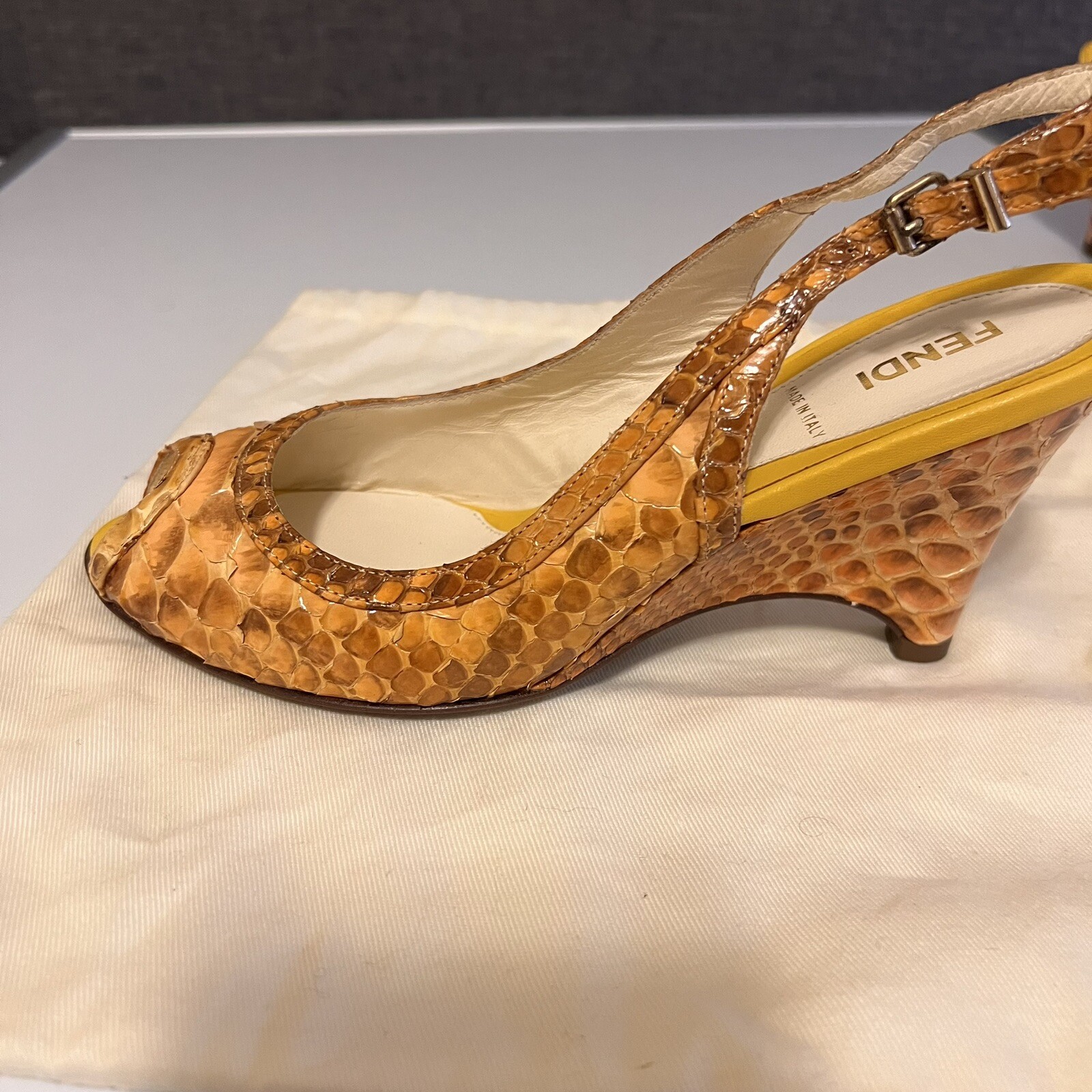 FENDI YELLOW PYTHON LEATHER PLATFORM HEELS SIZE 37 - image 8