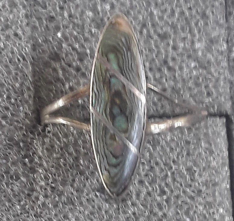 Vintage 925 TM Sterling Silver Green Agate Size 6 Ring Total