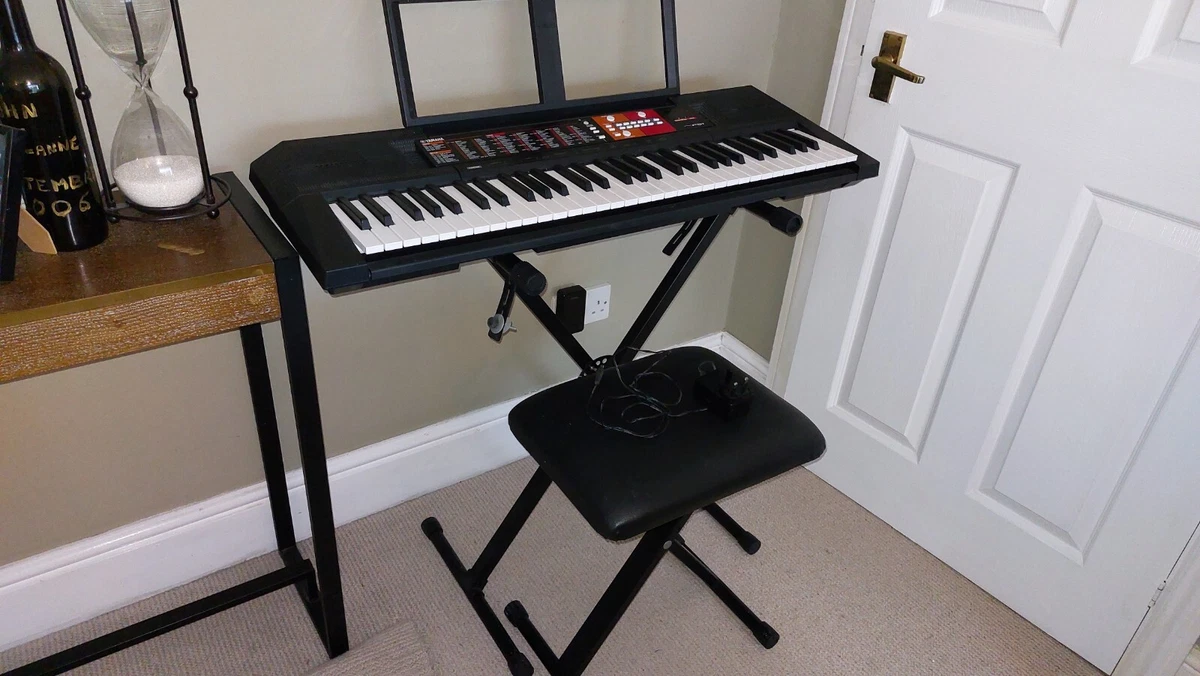 Yamaha f51 keyboard on sale stand