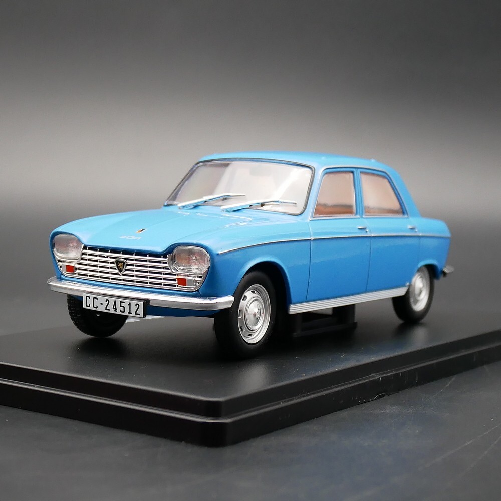IXO 1:24 Peugeot 204 Del 1968 - Modello Auto Pressofuso Bianco Metallo Da Collezione