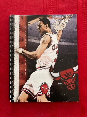 2001-2002 NBA Chicago Bulls Season In Review media guide