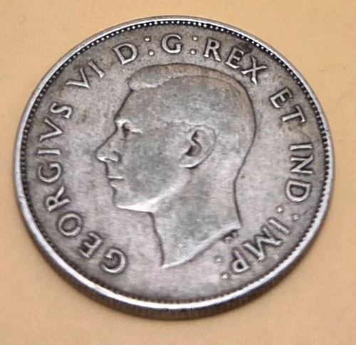 YY168-09 End World War 2 1945 Royal Canadian Half Dollar 12 gram 80% Silver