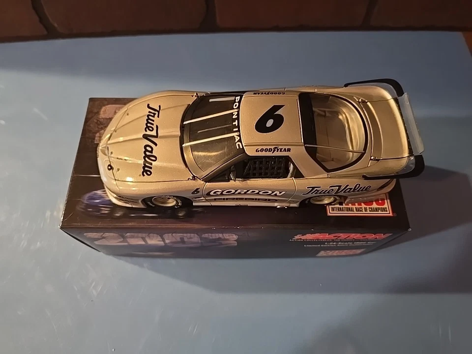 Vintage Jeff Gordon True Value IROC Firebird Diecast 2003 1/24 Scale - Image 2 of 4