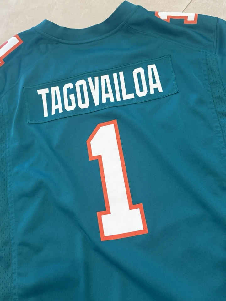 Camiseta oficial de la NFL Tua Tagovailoa Miami Dolphins de Nike (talla XL para hombre) Foto 3 de 4