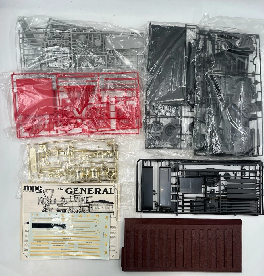 MPC  1-2001 Models The General 4-4-0 Steam Locomotive - Image 2 of 4