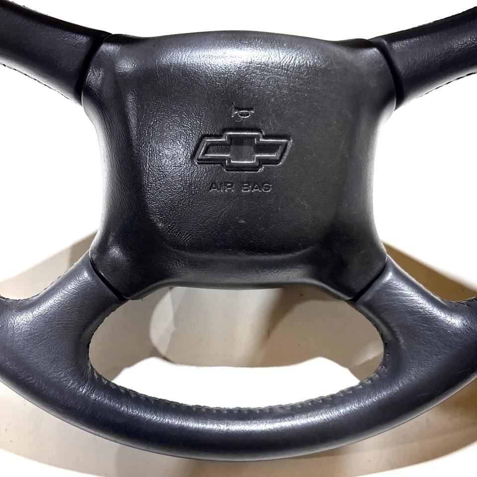 Chevy Silverado 1999-2004 (GMC Sierra) volante con bocina Foto 4 de 4