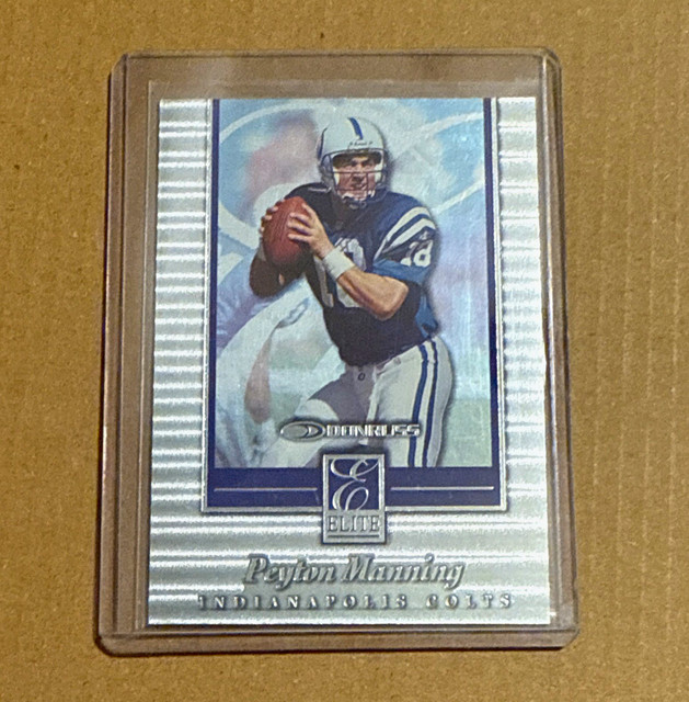 Donruss 1999 Donruss Elite Peyton Manning Colts #8 Serial Numbered /2500