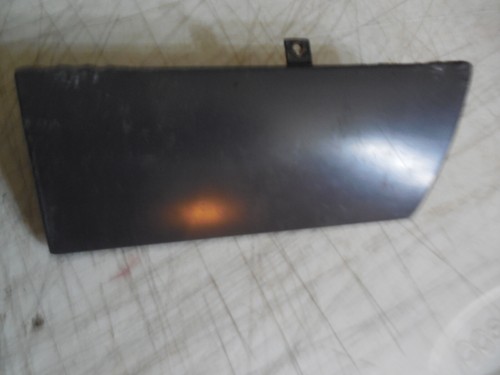 1991 1993 BUICK ROADMASTER WAGON RIGHT FRONT FENDER ROCKER TRIM MOLDING OEM USED