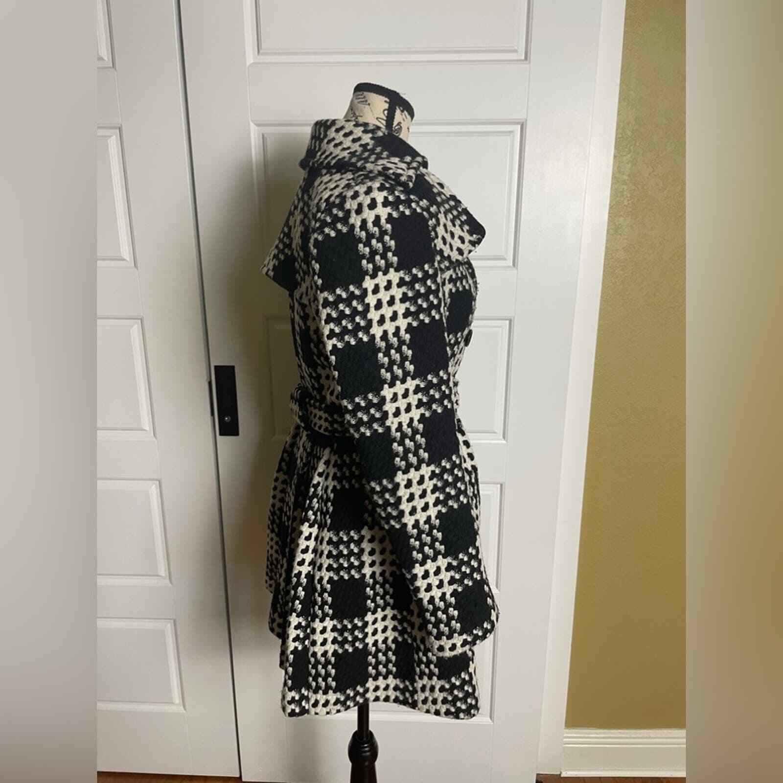 Express Black and White Houndstooth Belted Winter… - image 3