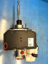 2016-2018 AUDI A3 E-TRON BRAKE MASTER CYLINDER POWER BOOSTER ASSEMBLY 5QE614105R