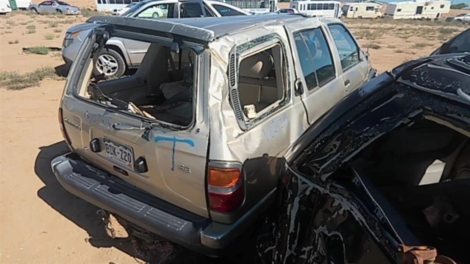 Used Front Left Door Window Regulator Front fits: 1999 Nissan Pathfinder electri - Image 4 of 4