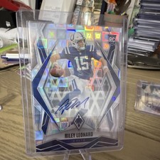 Panini Phoenix Riley Leonard Colts Rookie Auto Serial #170 2025 Football Card