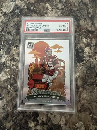 2025 Panini Donruss Patrick Mahomes II Downtown! #8 PSA 10