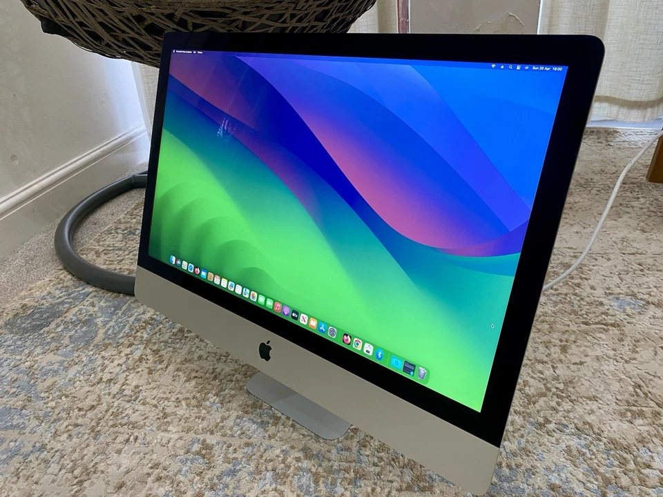 Apple iMac 27” i7 4.4Ghz 32GB RAM 5K Retina 1TB Fusion 128GB SSD Radeon R9 4GB - Image 2 of 4