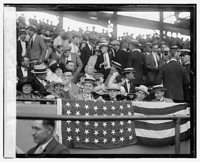 Photo:President Coolidge Family at Stadium 1924 Crowd with American Flag