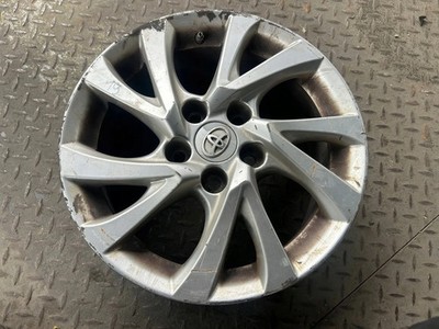 1x Alufelge 16 Zoll 6.5'' 5x114.3 45ET Glanz Silber 6775685 Toyota Rim Wheel