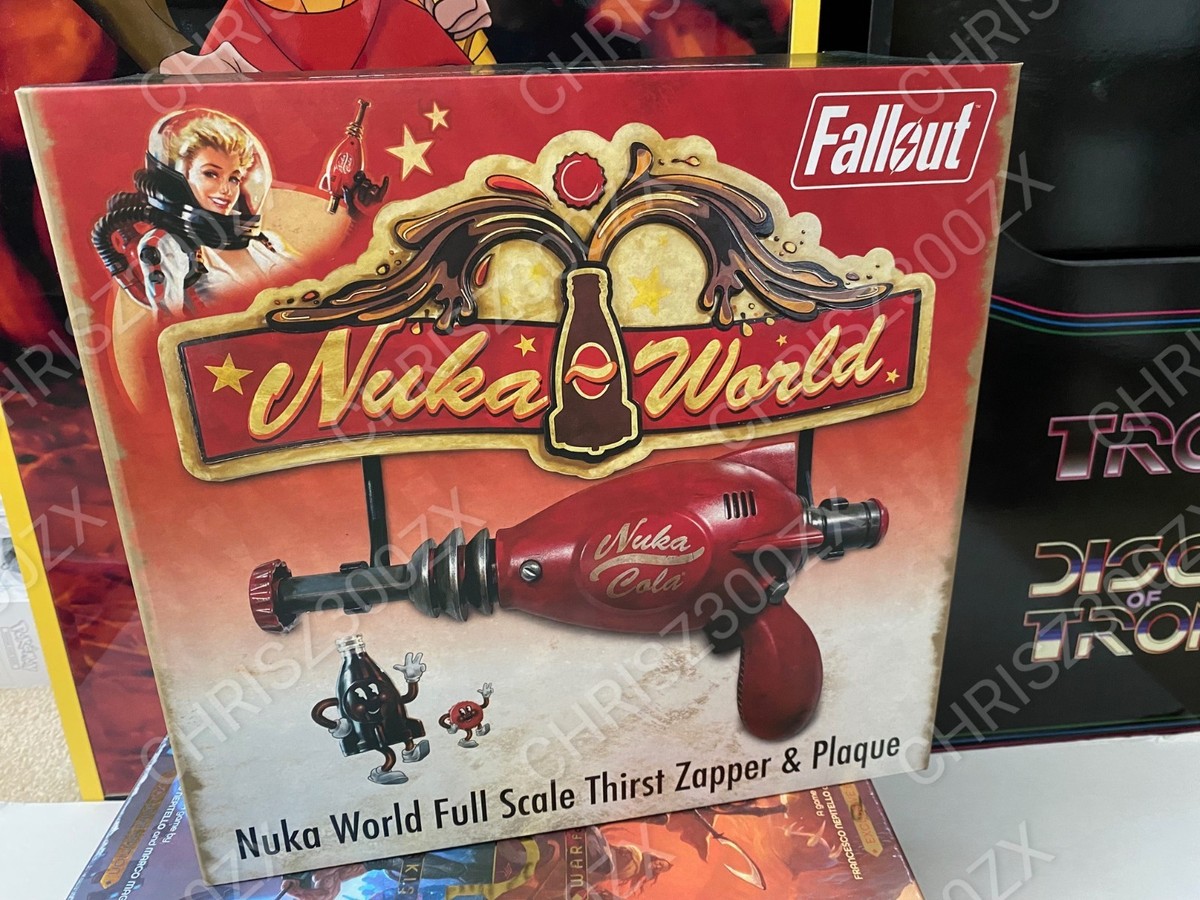 Fallout Nuka Cola World Thirst Zapper 1:1 Scale Bottle Cap + Wall