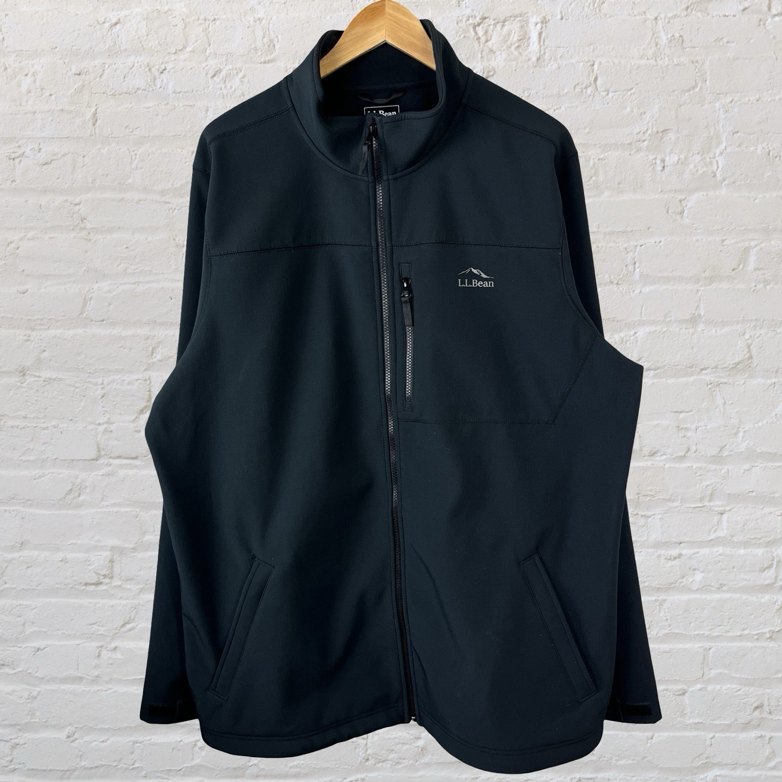 LL Bean Windproof Softshell Jacket Full Zip Black… - image 2