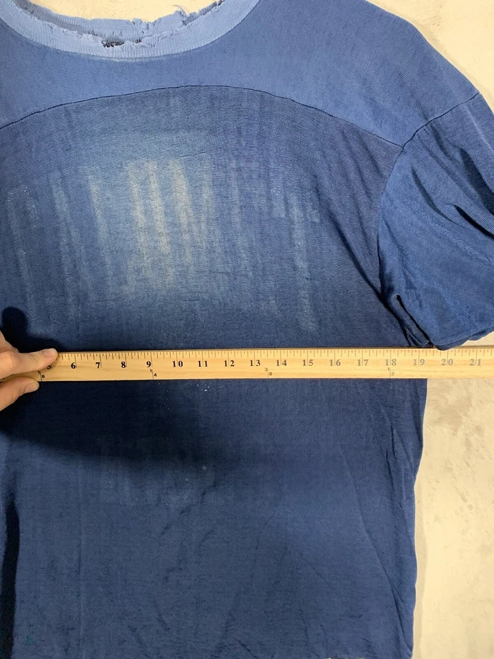 Camiseta deportiva de malla Champion vintage para hombre mediana azul color descolorido flecos manga corta Foto 4 de 4