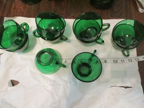 set of 10 Vintage emerald Green Depression Glass 2" tall Coffee Tea Cups (4)