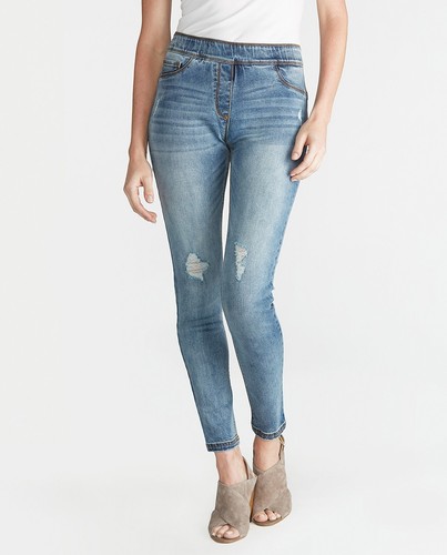 Coco + Carmen OMG Skinny Ankle Jean in 