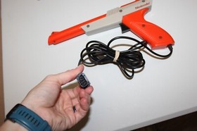 1985 Nintendo NES Zapper Orange Duck Hunt Gun Authentic NES-005 UnTested Vintage