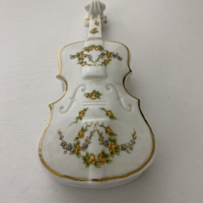 VINTAGE Ceramic GUITAR Shaped TRINKET JEWELRY BOX Made in JAPAN