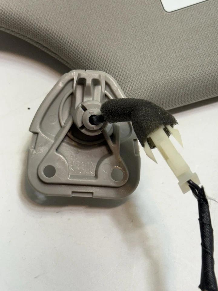 2013-2017 NISSAN ALTIMA SEDAN DRIVER & PASSENGER SIDE SUN VISOR SET BEIGE OEM Foto 4 de 4