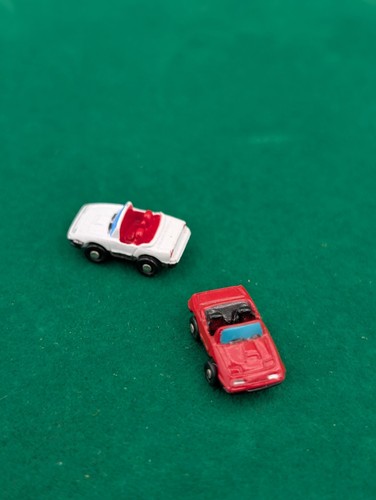Micro Machines Ultrasmall Mini White & Red Mazda RX-7 Conv. W/Blue Windshield - Picture 20 of 23
