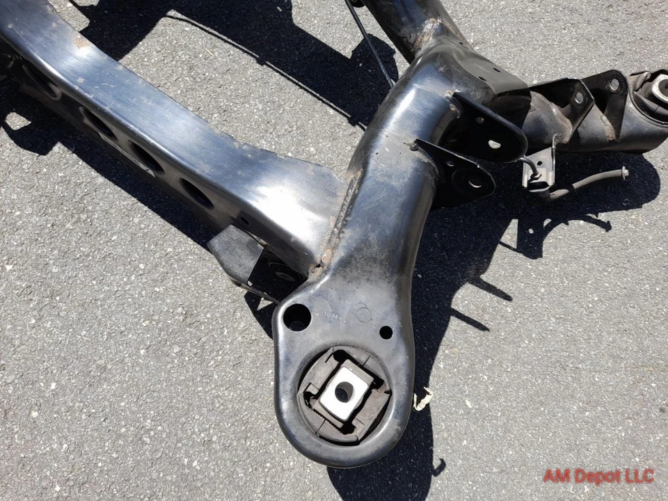 2008 BMW 335i 335xi 328xi 328i E90 E92 Rear K-Frame Suspension X-Member LOCAL PU - Image 2 of 4