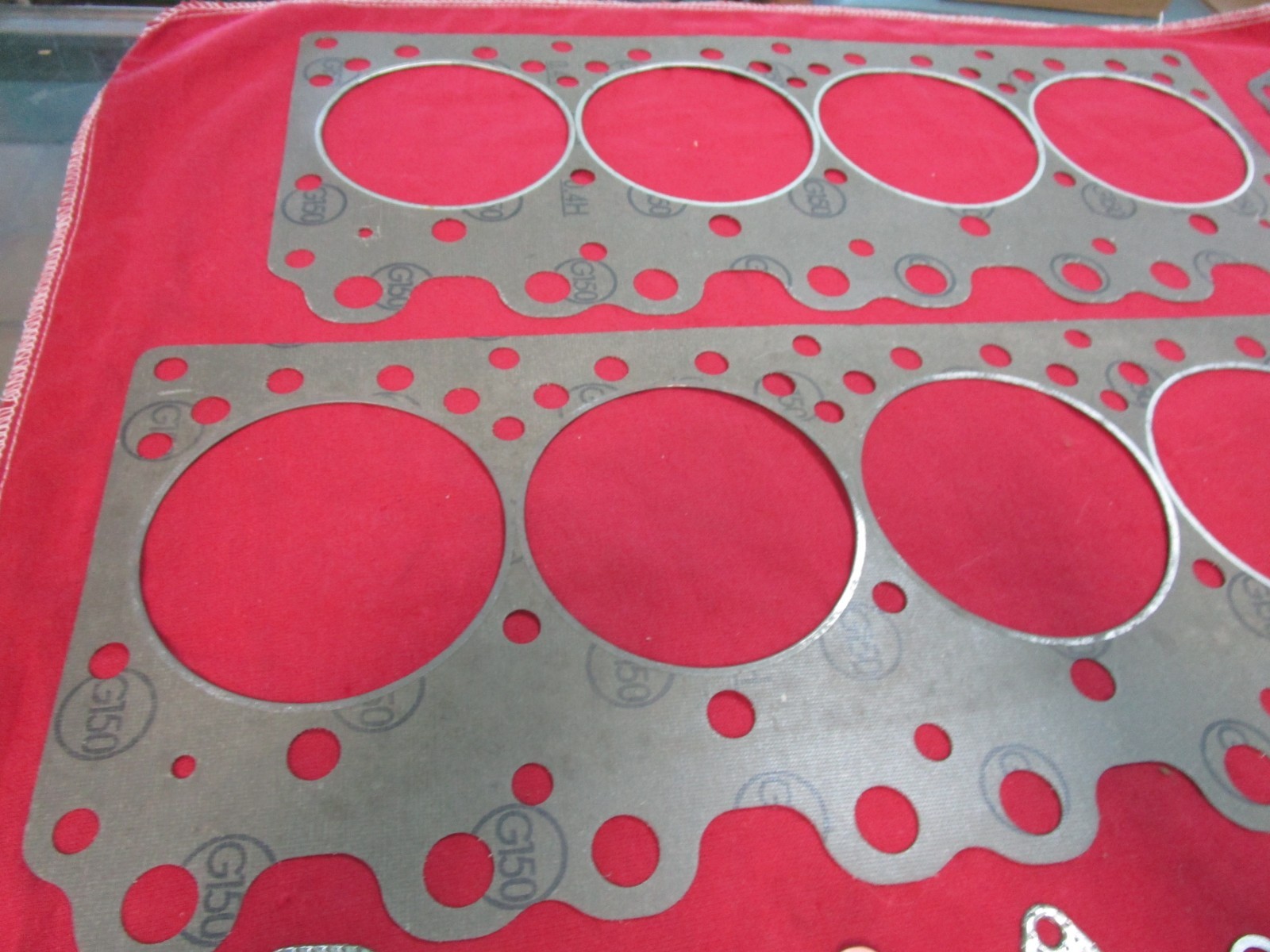 Rolls Royce Shadow, Corniche, Bentley T, 1965-1980 head gasket set RH2379, NOS