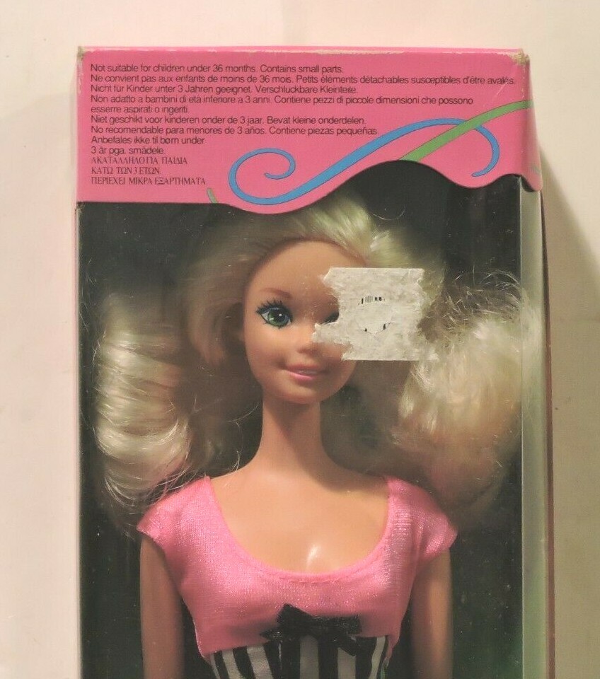 Mattel Barbie Style 1993 RARE Zellers Canada Release 10804 10974