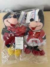 Disney Store VALENTINE MICKEY MINNIE bean bag plush Vintage NWT - Set of 2