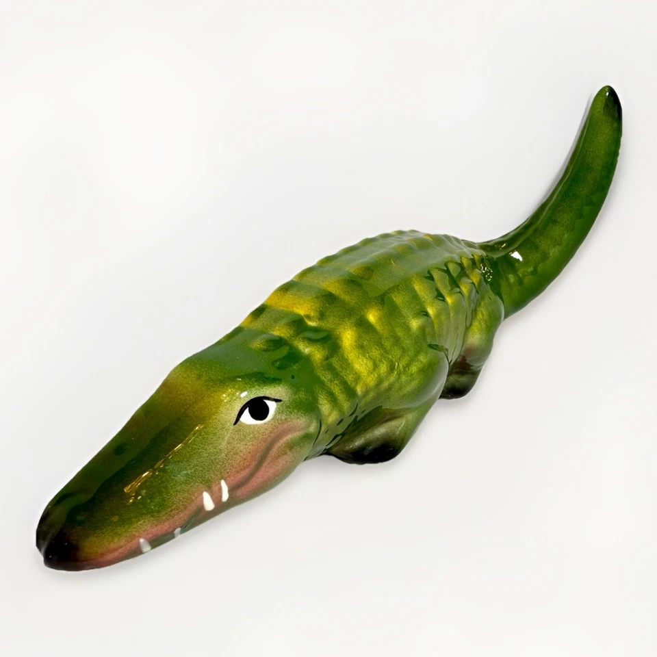 Vintage Freeman McFarlin Ceramic Alligator / Crocodile Wall Hanger Towel Hook  - Image 2 of 4