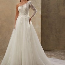 Romantic One-Shoulder Wedding Dress Elegant Appliqu  Floor-Length Bride Gowns