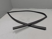 2017-2020 Honda Civic Hatch Front Driver Door Window Glass Run Channel Seal Oem