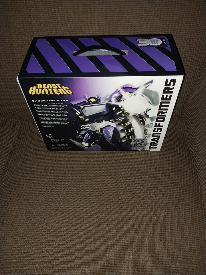 Transformers Beast Hunters Shockwave's Lab Predaking SDCC 2013 Comic Con New - Image 4 of 4