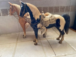 Vintage Breyer western Horse Lot 2 for 1 BID no reserve palomino & paint