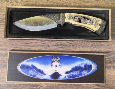 Wolves Vintage Decorative Hunting Engraved Knife W/BOX Outdoors Gift ST35
