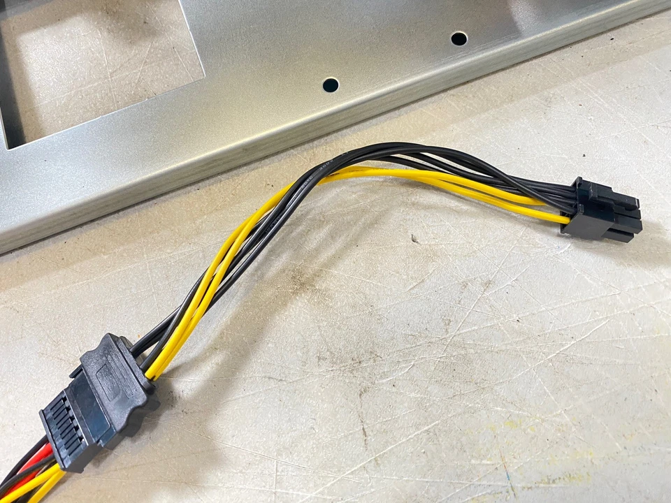 SATA Power Cable 15 Pin To 6 Pin PCI-E Graphics Converter Cable Adapter Riser - Image 4 of 4