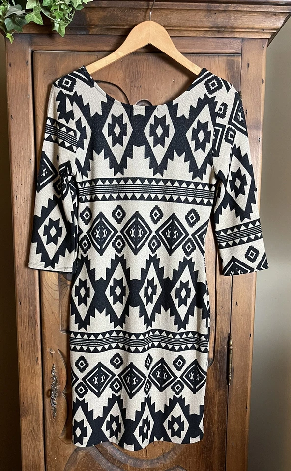 Vestido pulóver ajustado diseño azteca negro/beige L para mujer junior casi famoso Foto 2 de 4