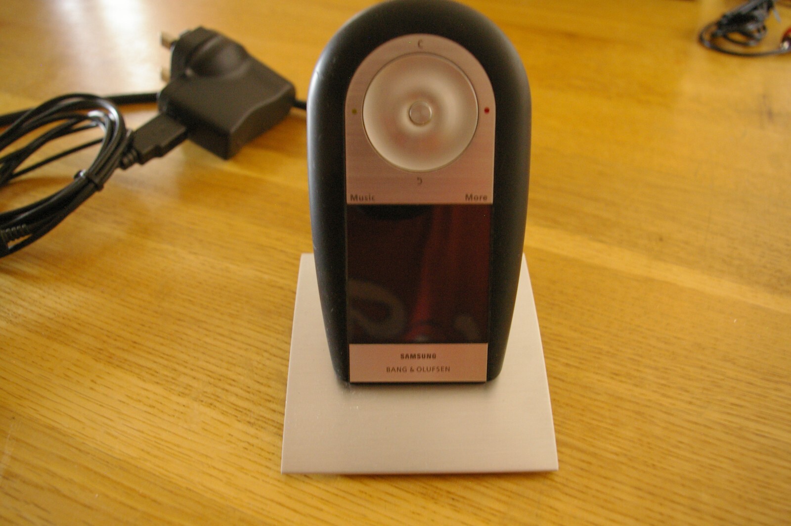 Bang & Olufsen Samsung Serenata SGHF310 Mobile Phone + Multiple