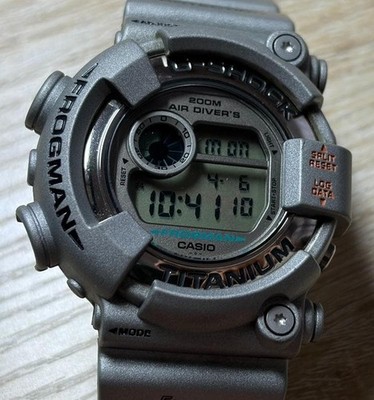 CASIO FROGMAN チタン製 腕時計　ジャンク G-SHOCK DW-8201GF-8JF Frogman Limited Edition Titanium Dive Watch