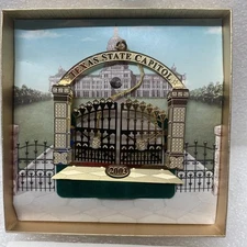 2003 Texas State Capitol Front Gates Christmas Capitol Ornament