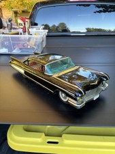 Vintage Yonezawa Cadillac Japan Friction Tin Toy Car 18