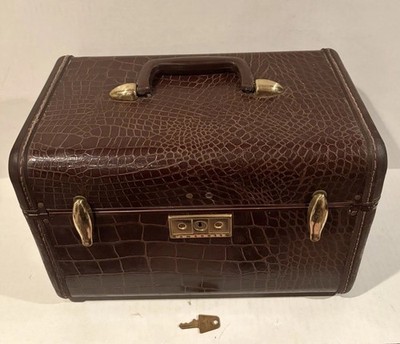 Vintage Samsonite Schwayder TRAIN CASE Streamlite Style 4122 Brown Luggage W/Key