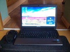 Medion Akoya P6638 - MD99170- Core i3 -500GB SSD-12GB RAM  Notebook Laptop