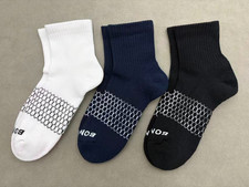 Bombas Women's 3 Pairs Performance White blue black Quarter socks Size M