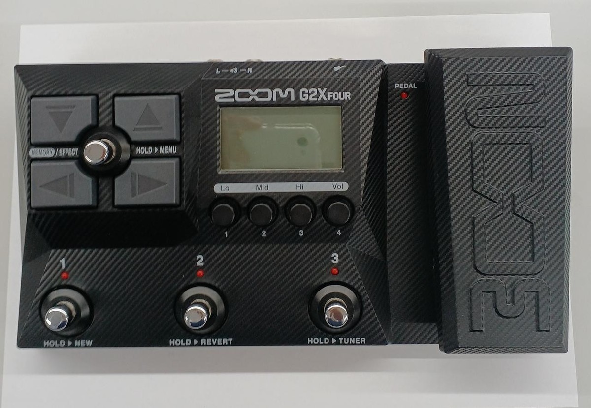 ZOOM G2X FOUR MULTI-EFFECTOR 613126 | eBay